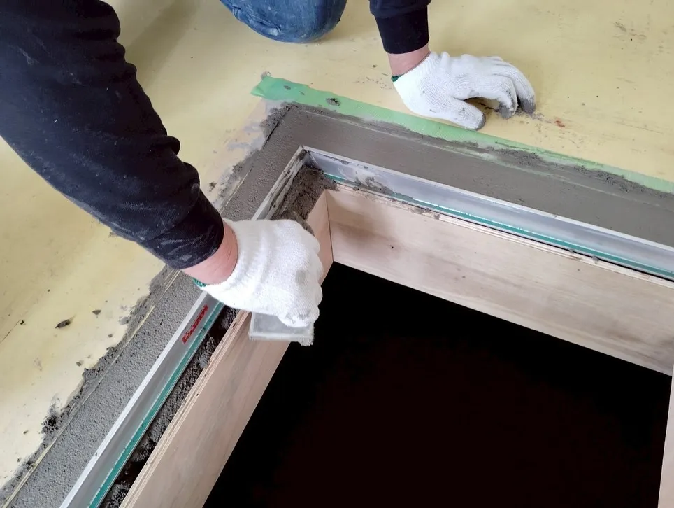 【点検口枠補修】