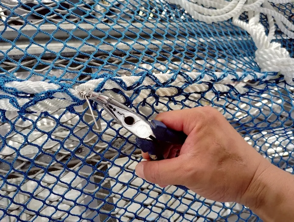 落下養生ネット取り付け👷‍♂️