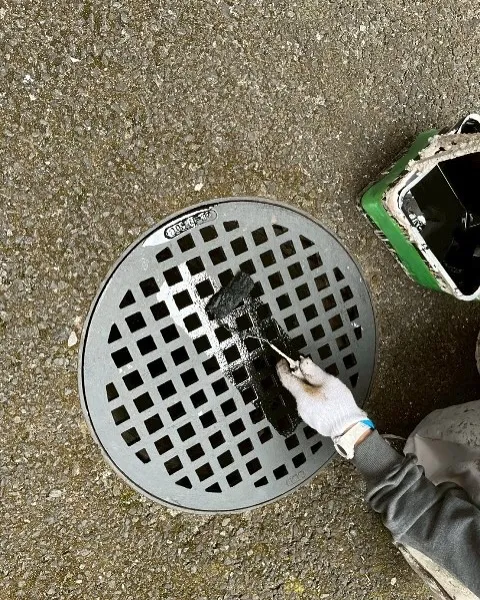 塗装作業👷‍♂️マンホール🚧