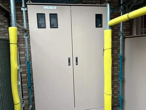 塗装作業👷‍♂️分電盤🚧