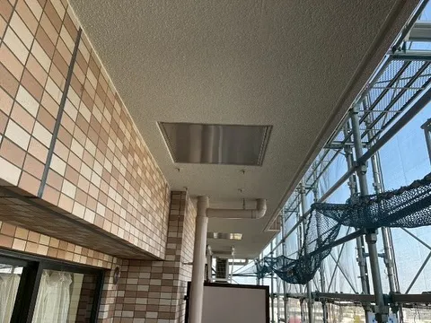 天井塗装工事👷‍♂️