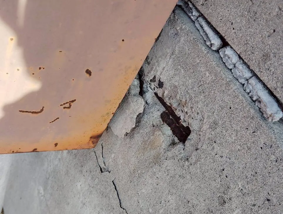 現場の様子をチェック中👀