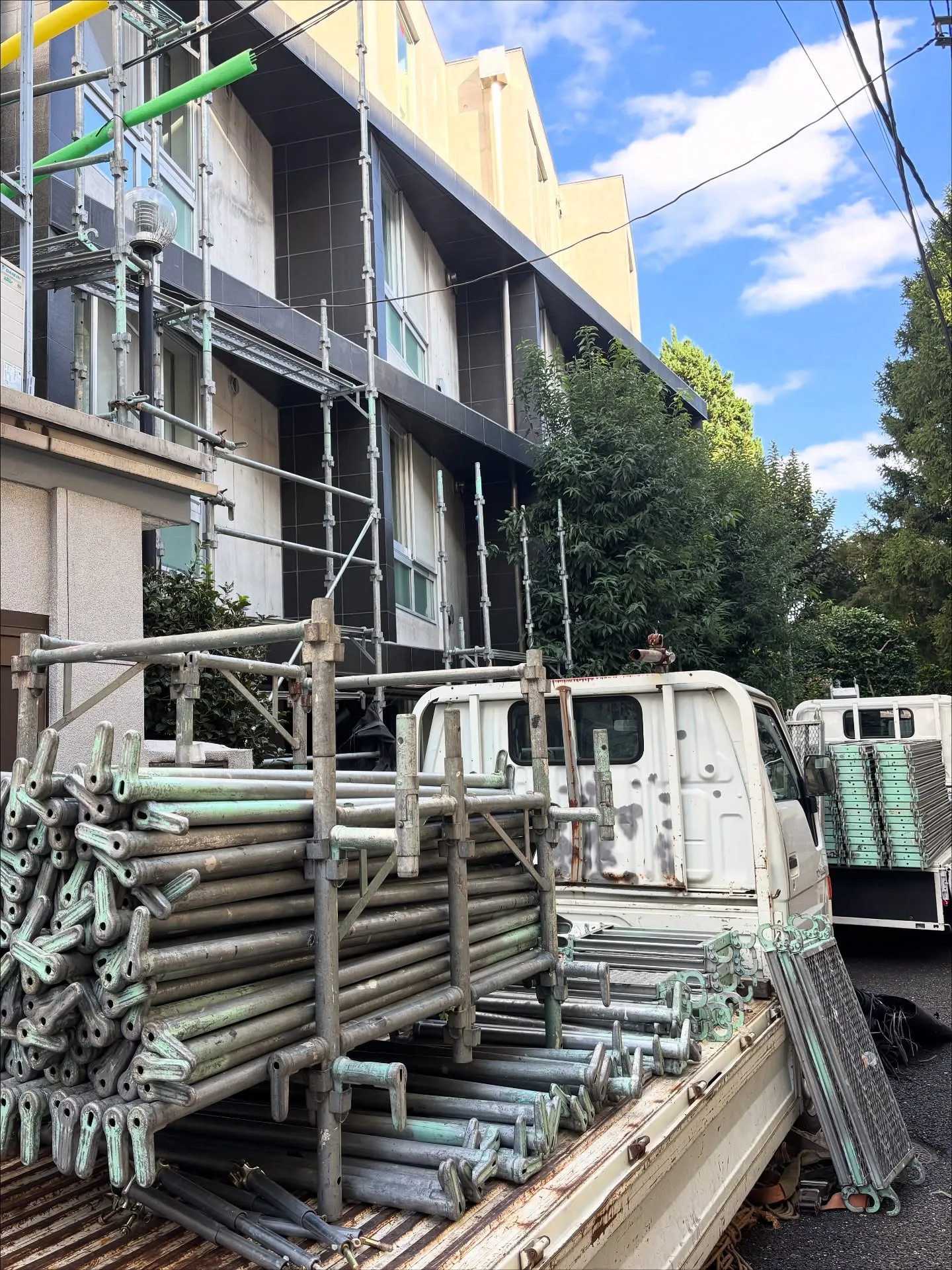 足場が取れて建物の全貌が見えるようになりました🏢