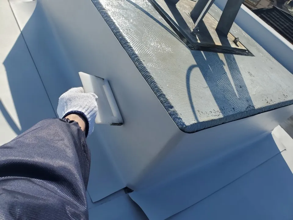 架台設置後の防水仕上げ作業👷‍♂️