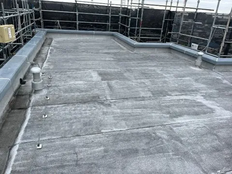 アスファルト防水工事を行いました👷‍♂️