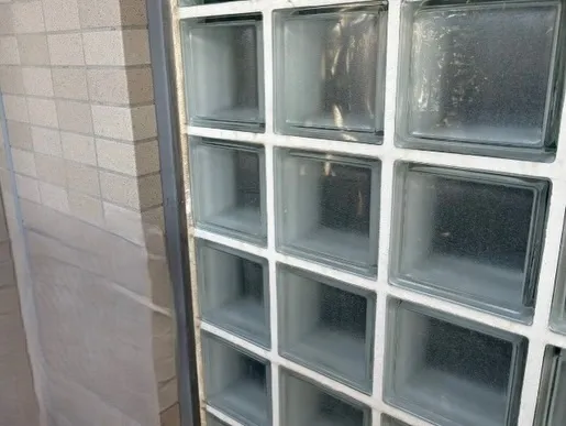 ガラスブロックのシーリング工事👷‍♂️