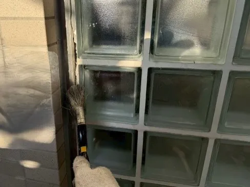 ガラスブロックのシーリング工事👷‍♂️