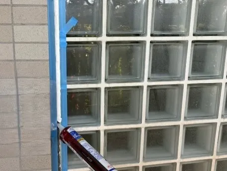 ガラスブロックのシーリング工事👷‍♂️