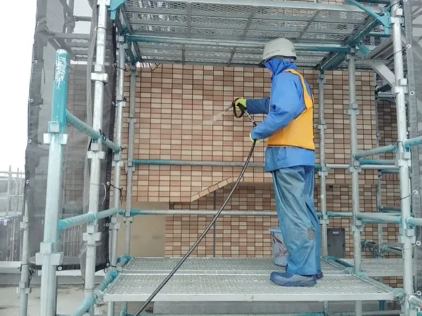 外壁の洗浄工事を行いました👷‍♂️